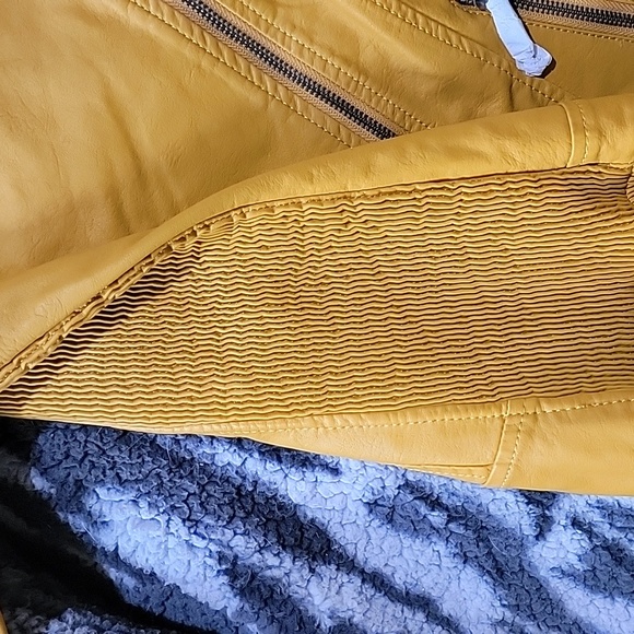 Vegan leather womanjacket - Picture 5 of 9